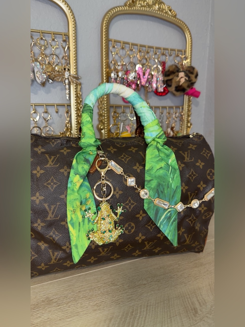 Charm Bar